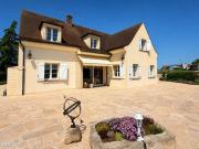 Maison 8 pièces 215 m²