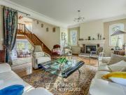 Maison 8 pièces 216 m²