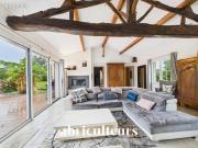 Maison 8 pièces 217 m²