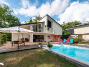 Maison 8 pièces 217 m²