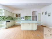 Maison 8 pièces 218 m²