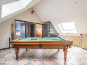 Maison 8 pièces 218 m²