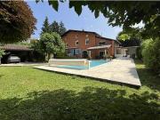 Maison 8 pièces 220 m²