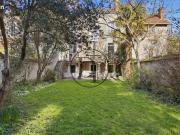 Maison 8 pièces 220 m²