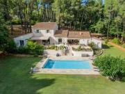 Maison 6 pièces 220 m²