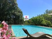 Maison 8 pièces 230 m²