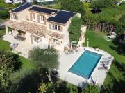Maison 8 pièces 220 m²