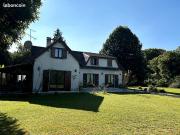 Maison 8 pièces 220 m²