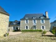 Maison 8 pièces 221 m²