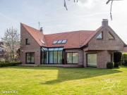 Maison 8 pièces 225 m²