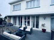 Maison 8 pièces 226 m²