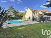 Maison 8 pièces 227 m²