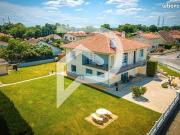 Maison 8 pièces 227 m²