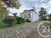 Maison 8 pièces 228 m²