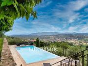 Maison 8 pièces 229 m²