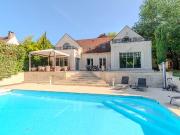 Maison 8 pièces 229 m²