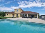 Maison 8 pièces 230 m²