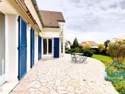 Maison 8 pièces 230 m²