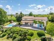 Maison 8 pièces 230 m²