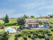 Maison 8 pièces 230 m²