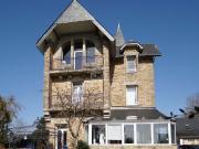 Maison 8 pièces 230 m²