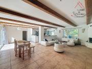 Maison 8 pièces 230 m²