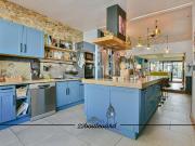 Maison 8 pièces 230 m²