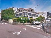 Maison 8 pièces 231 m² Maison 8 pièces 231 m²