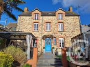 Maison 8 pièces 231 m²