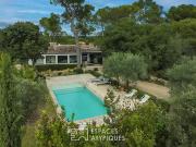 Maison 8 pièces 232 m²