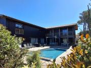 Maison 8 pièces 233 m²