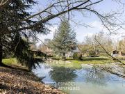 Maison 8 pièces 233 m²