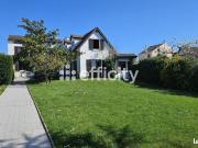 Maison 8 pièces 233 m²