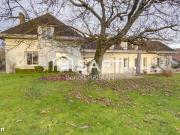 Maison 8 pièces 235 m²