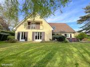 Maison 8 pièces 235 m²