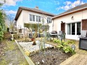 Maison 8 pièces 235 m²