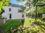 Maison 8 pièces 235 m²