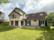 Maison 8 pièces 235 m²