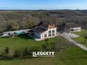 Maison 8 pièces 235 m²