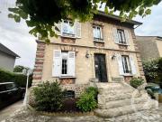 Maison 8 pièces 237 m²
