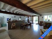 Maison 8 pièces 238 m²