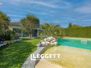 Maison 8 pièces 238 m²