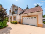 Maison 8 pièces 238 m²