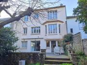 Maison 8 pièces 238 m²