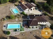 Maison 8 pièces 239 m²