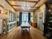 Maison 8 pièces 239 m²