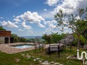 Maison 8 pièces 240 m²