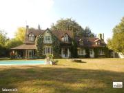 Maison 8 pièces 240 m²