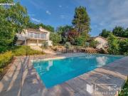 Maison 8 pièces 240 m²