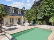 Maison 8 pièces 240 m²